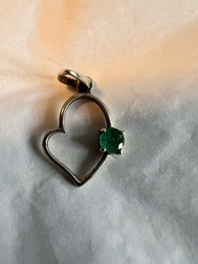 Heart Pendant with Emerald-Green Stone - Women Jewelry